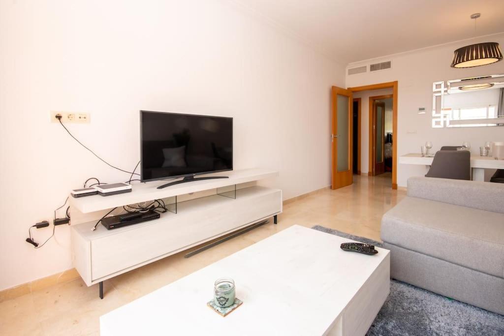 Penthouse With Roof Terrace, Bbq, Pool- And Sea Views Lejlighed Buenas Noches Eksteriør billede